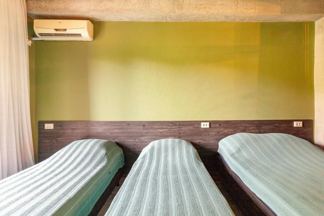 Veli Group Apartment Near White Bridge ° Koetaisi Buitenkant foto