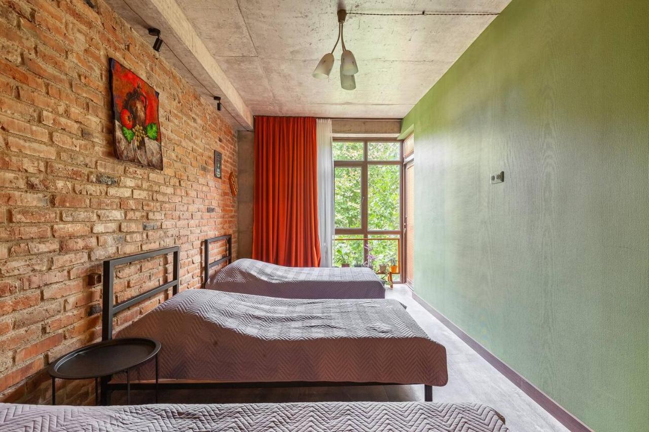 Veli Group Apartment Near White Bridge ° Koetaisi Buitenkant foto
